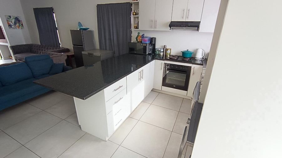 3 Bedroom Property for Sale in Peerless Park North Western Cape